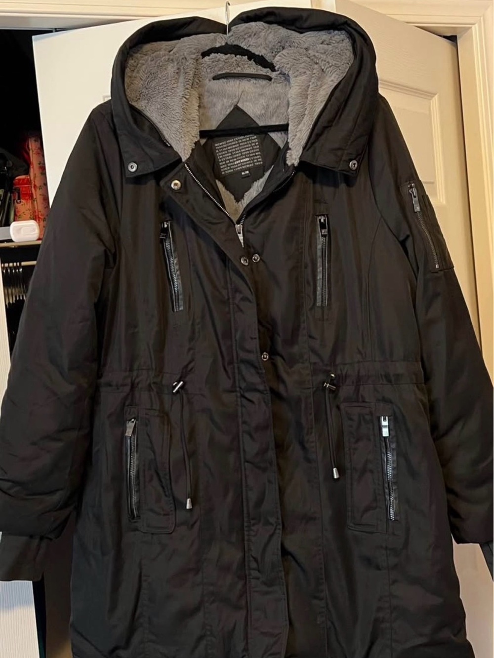 Steve Madden Black Winter Coat with Gray Faux-Fur Lining